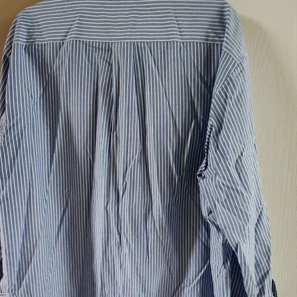 NWOT Men's Blue and White Striped Club Room Dress Shirt - Picture 3 of 5